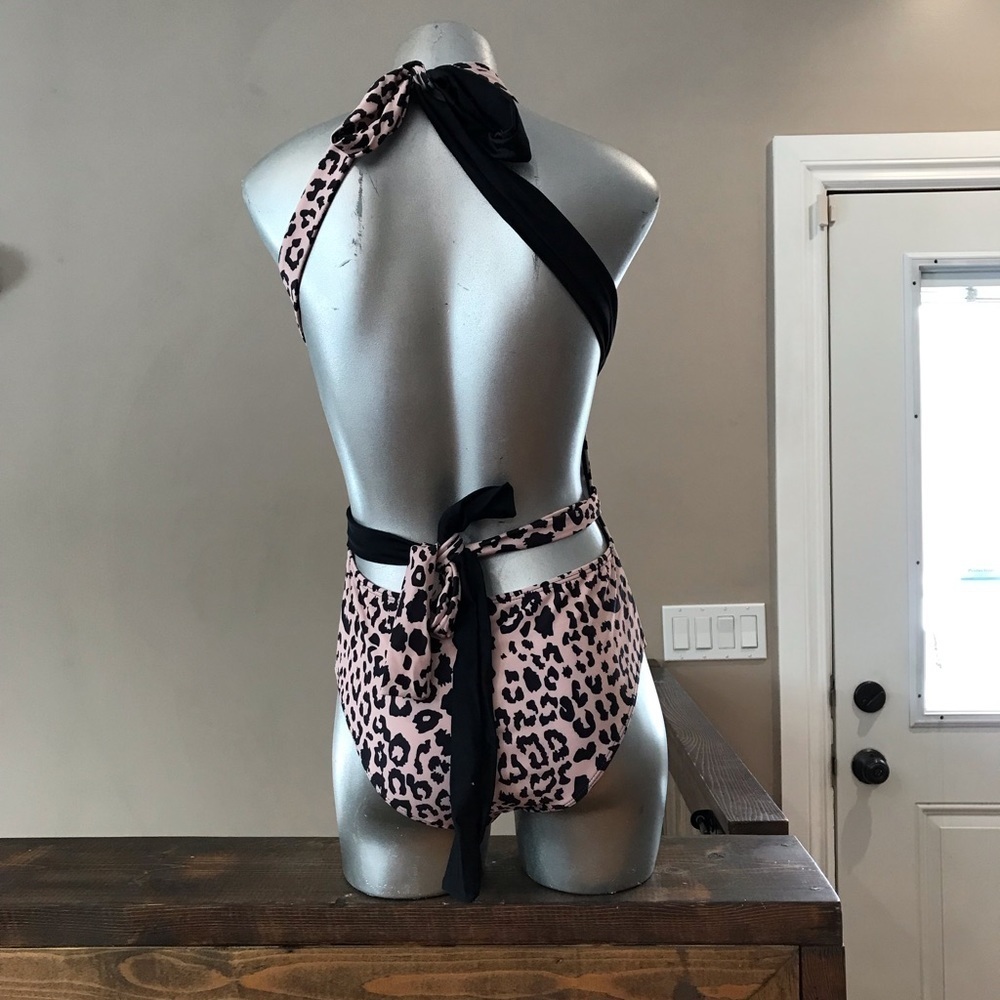 New Swimsuit - Picture 8 of 12